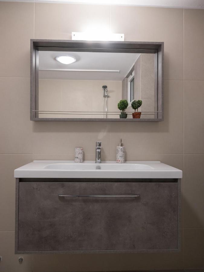 City Center Apartment In Great Location 이라클리온 외부 사진